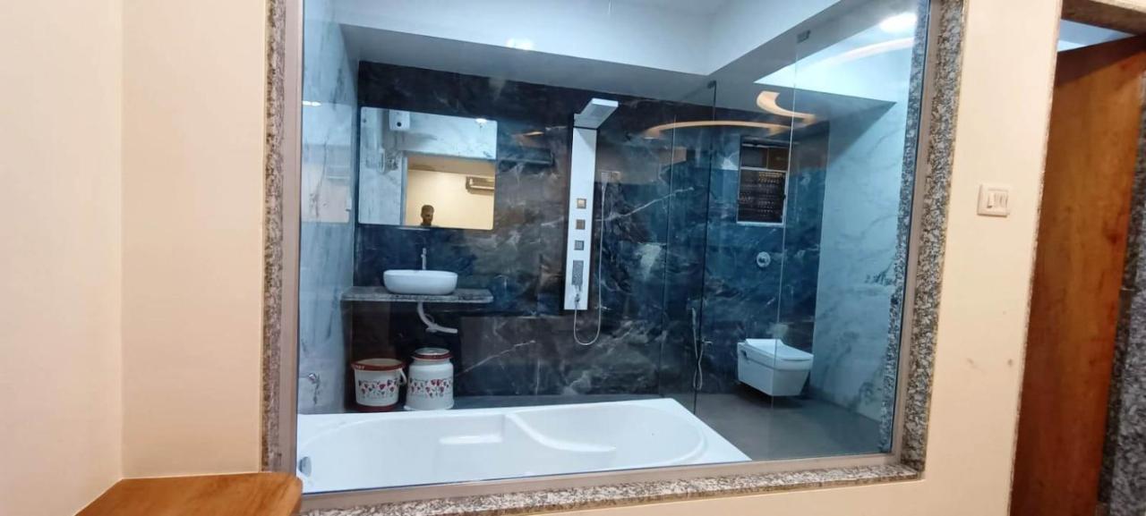 Hotel Adiraj Residency Navi Mumbai Exterior photo